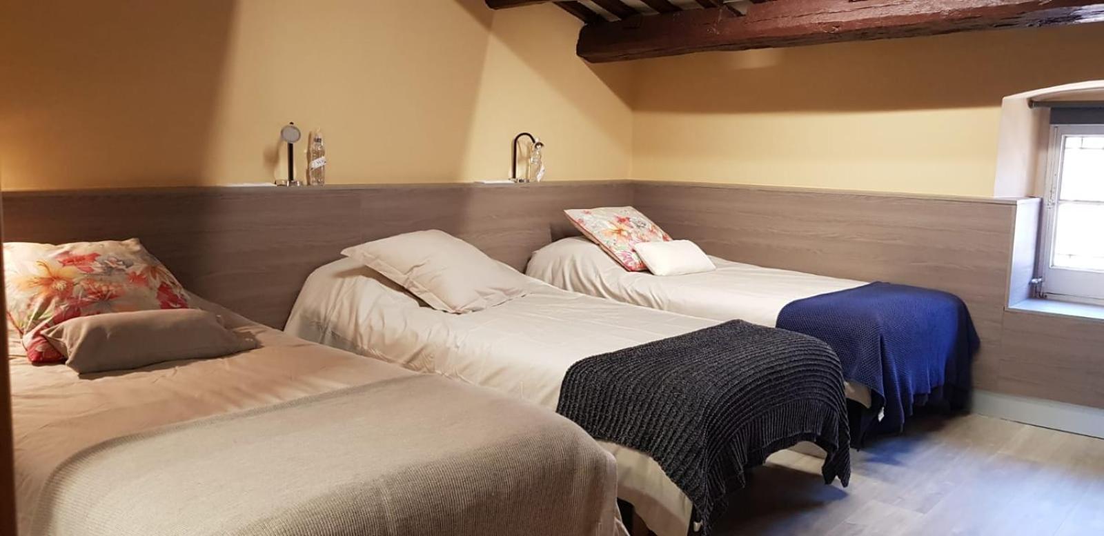 Cal Duran Bed & Breakfast Esparraguera Room photo