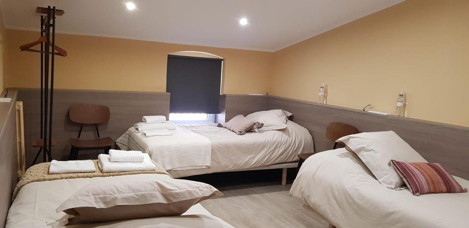 Cal Duran Bed & Breakfast Esparraguera Room photo